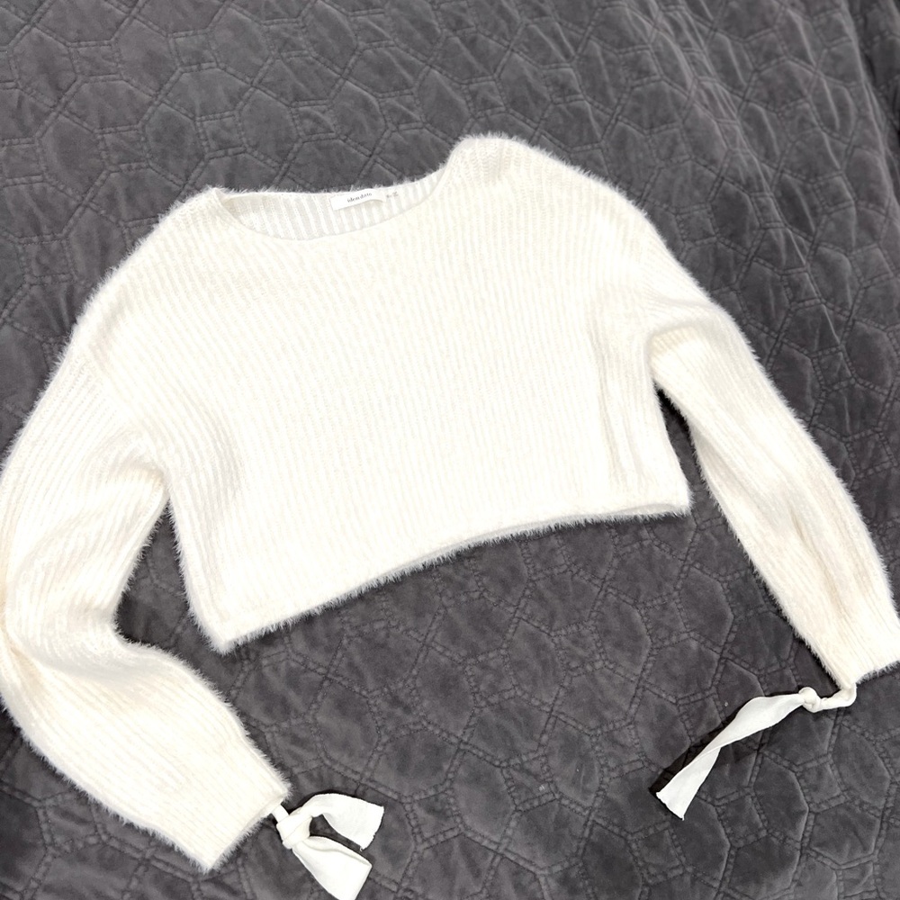 Ivory crop sweater